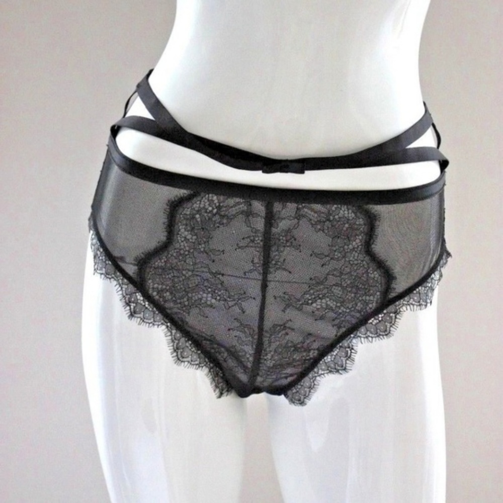 VICTORIA'S SECRET BLACK LACE HIGH- WAISTED Panties NEW